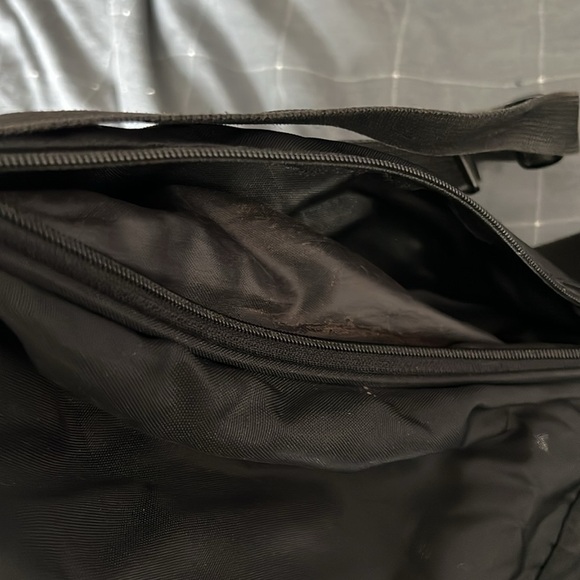 Derek Alexander Black Nylon Sling Backpack Crossbody Bag - Picture 5 of 6